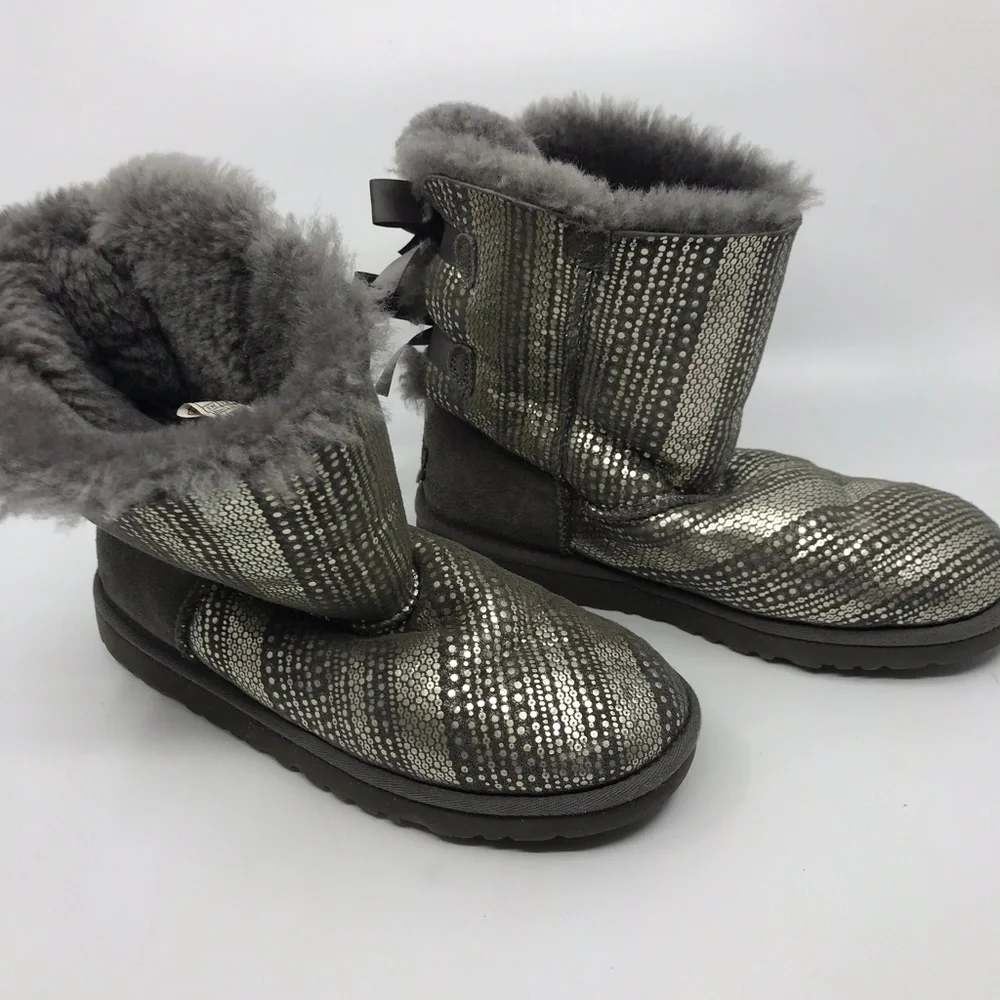 Mid UGG Gray Boots Size US 6